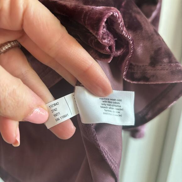 Lane Bryant Crushed Velvet Purple V Neck Blouse Sz 14 / 16 - Picture 5 of 9